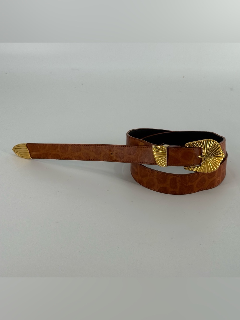 Vintage 90s Magid Croc Embossed Leather Belt L